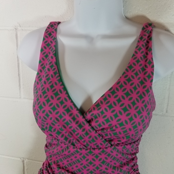 Boden Talamanca pink green geometric print ruched one piece swimsuit - Picture 9 of 10